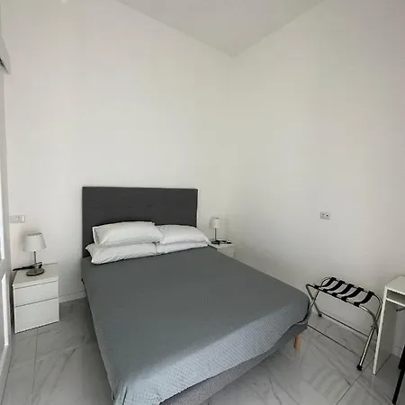 Incantevole A Chiaia *